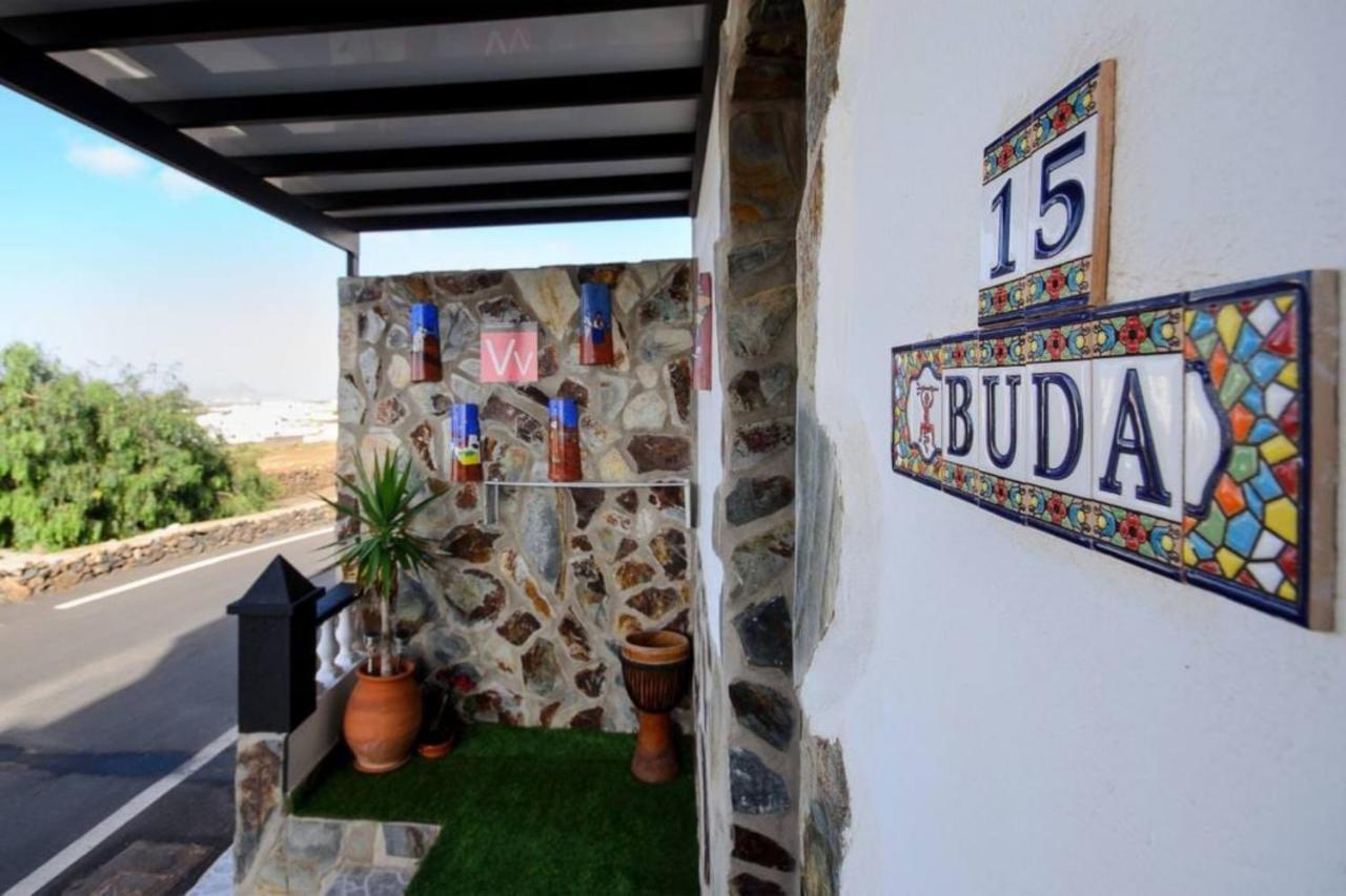 Buda Tinajo Exterior foto